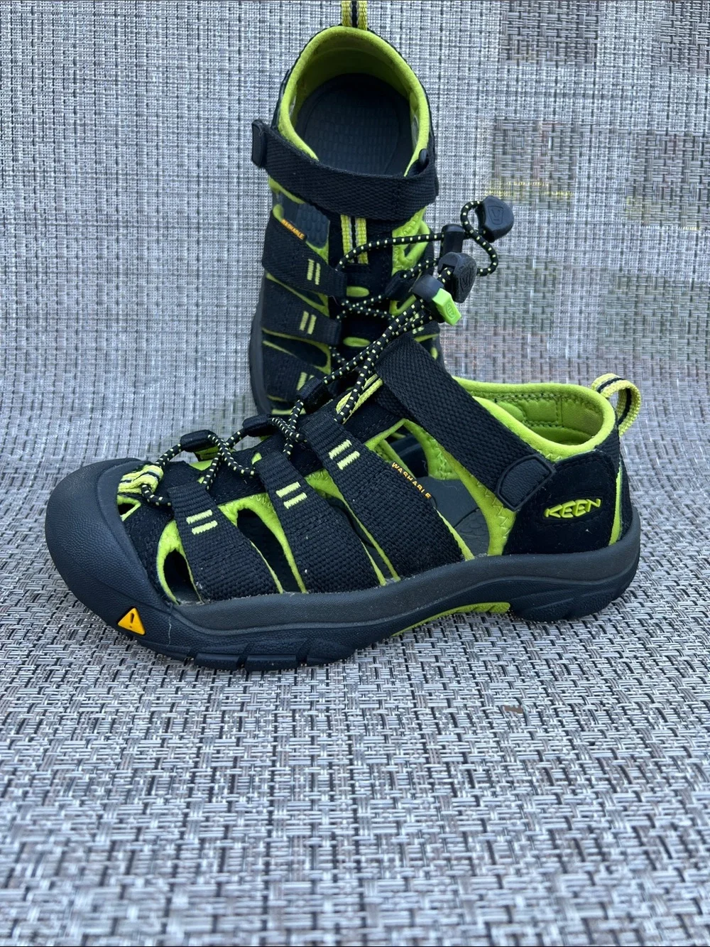 Keen Kids Black and Lime Green Closed-Toe Sandal